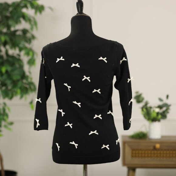 Knitted and Knotted Black Sweater with White Bows - Picture 4 of 8